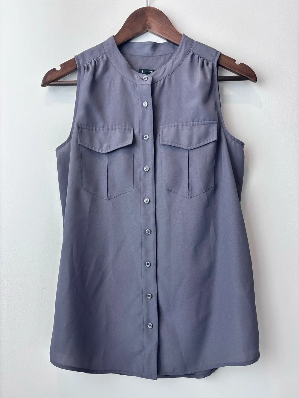 J.Crew Women’s Size 2 Gray Sleeveless Utility Blouse Button Front Pocket Top
